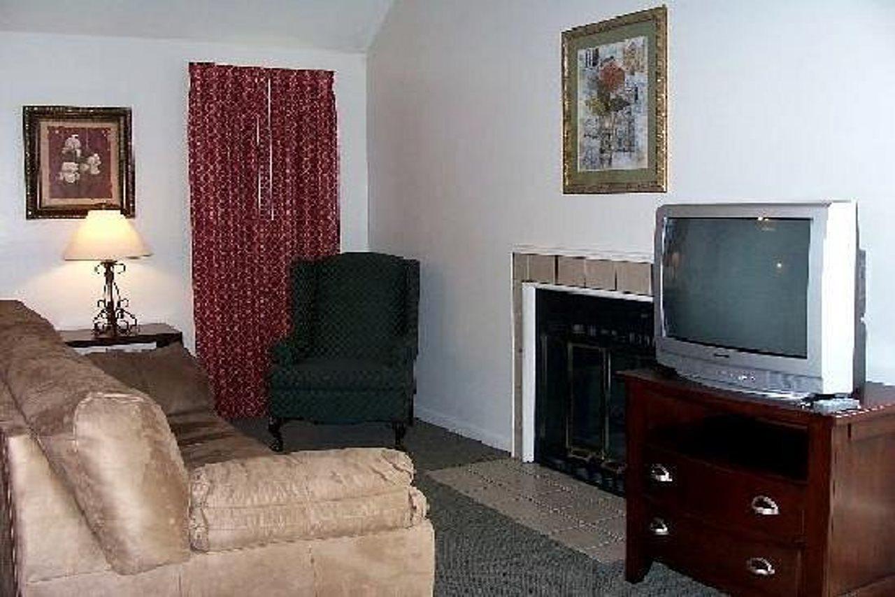 Huntsville Hotel & Suites Esterno foto