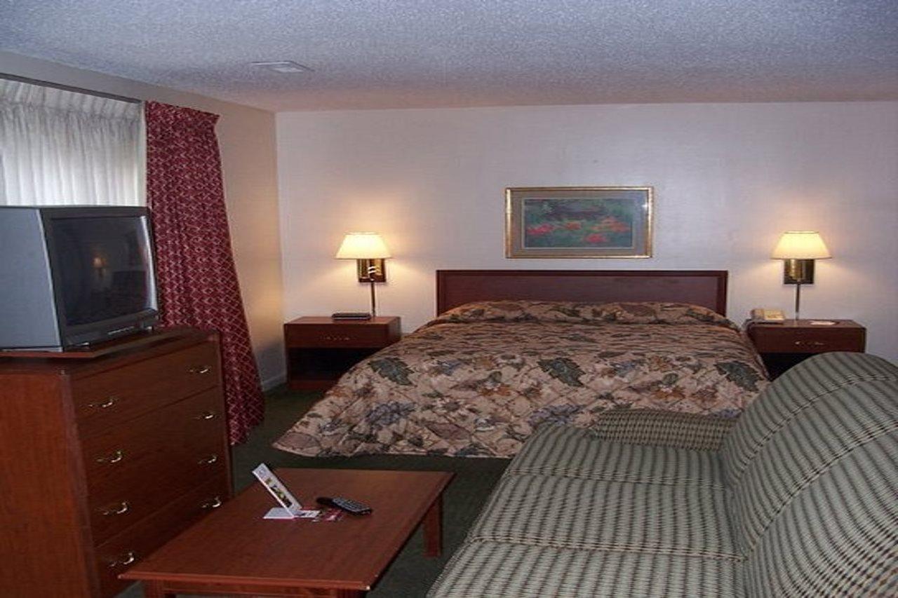 Huntsville Hotel & Suites Esterno foto
