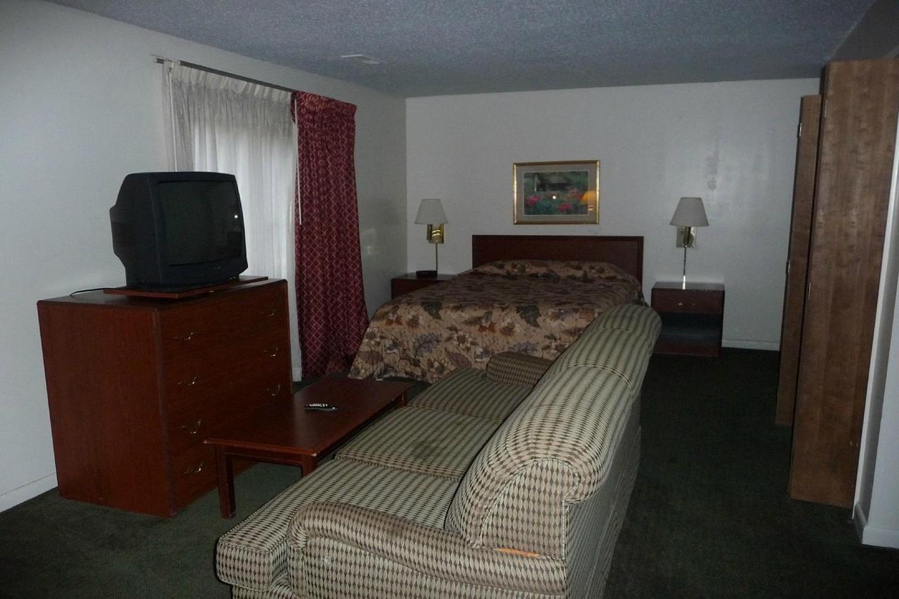 Huntsville Hotel & Suites Esterno foto
